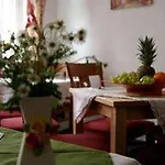 Bolgerini בית הארחה 2*